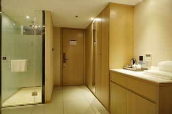 Rising Hotel Чунцин Екстериор снимка